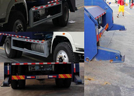Swing Arm Garbage Collection Truck SINOTRUK HOWO 6-10CBM 4X2 ZZ1127G4215C1