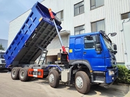 400HP การสิ้นเปลืองเชื้อเพลิงต่ำ HOWO Blue Tipper Dump Truck RHD 6 × 4 12wheels แรงม้าสูง