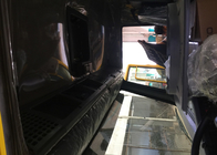 SINOTRUK HOWO Cabin HW76 ชิ้นส่วนรถบรรทุกและรถพ่วงด้วย Berth A / C