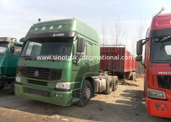 รถบรรทุกรถแทรกเตอร์ SINOTRUK HOWO LHD 6X4 Euro2 420HP ZZ4257V3241W