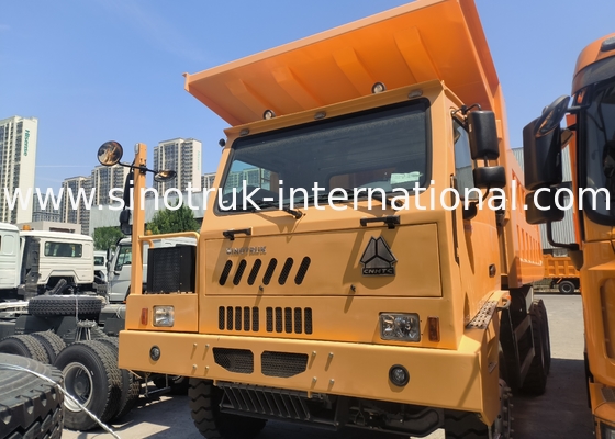 Sinotruk Howo รถขนของขุดเหมือง 90 ตัน รถบรรทุกเหล็กความแข็งแรงสูง 6 × 4