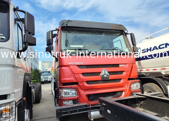 SINOTRUK HOWO สีแดง 380HP 8×4 12ล้อ รถบรรทุกน้ํามันขนาดสูง