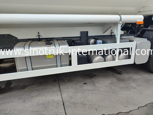 HOWO 25CBM 6*4 รถบรรทุกถังน้ํามัน 380HP แรงม้า ขาว