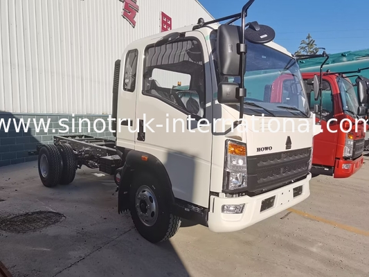 HOWO สินค้าเล็ก ขนส่งรถกระบะเบา 2 ที่นั่ง 1 ที่นั่ง พร้อม A / C Chassis LHD