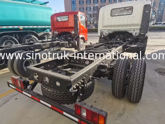 HOWO สินค้าเล็ก ขนส่งรถกระบะเบา 2 ที่นั่ง 1 ที่นั่ง พร้อม A / C Chassis LHD