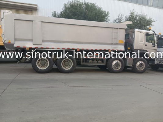 รถกระบะ SINOTRUK HOWO 400HP 12 ล้อ LHD 40 ตัน 30CBM ZZ3317V3567B1
