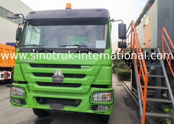 Sinotruk Howo หมุนรถบรรทุก 380Hp 6 × 4 U Shape Cargo Body สีเขียว