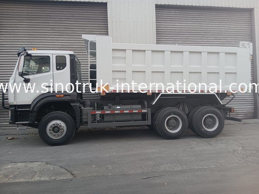 SINOTRUK HOWO 400 HP รถกระบะกระบะกระบะสําหรับการก่อสร้าง N7 แสงเตือนทหาร
