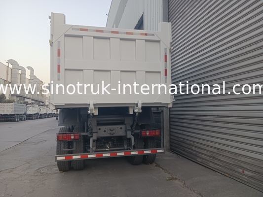 SINOTRUK HOWO 400 HP รถกระบะกระบะกระบะสําหรับการก่อสร้าง N7 แสงเตือนทหาร