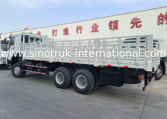 Sinotruk Howo รถบรรทุกสินค้าใหม่ 6 × 6 All Wheel Drive Lhd 10 Wheels Long Cargo Box