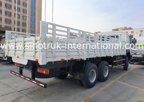 Sinotruk Howo รถบรรทุกสินค้าใหม่ 6 × 6 All Wheel Drive Lhd 10 Wheels Long Cargo Box