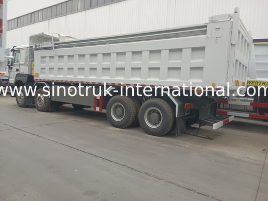 SINOTRUK HOWO 380HP รถกระบะ 12 ล้อ LHD 31 ตัน 20-30CBM V7-X Cab