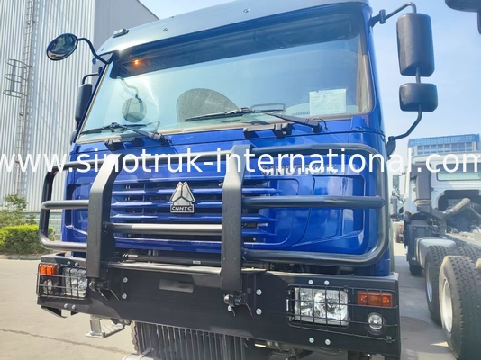 รถบรรทุกน้ำมัน HOWO 8*4 400HP LHD สำหรับงานหนัก ขนาด 40CBM ระบบถังคู่ สำหรับการขนส่งน้ำมันระยะไกล