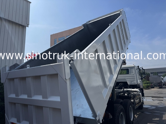 SINOTRUK HOHAN Howo รถดั้มพ์เทรลเลอร์ ยกกลาง เครื่องยนต์ Weichai 6 × 4 LHD กล่องบรรทุกทรงสี่เหลี่ยม สีขาว 19-20 ลูกบาศก์เมตร