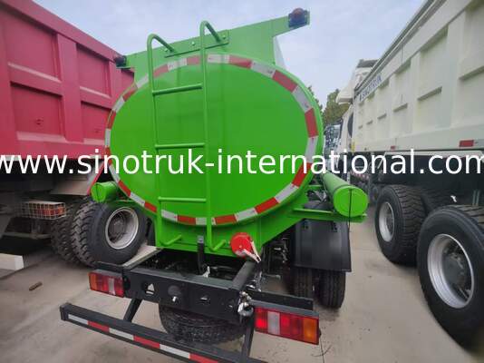 รถบรรทุกถังน้ำมันความจุ Sinotruk HOWO 8 CBM พร้อมระบบขับเคลื่อน 4x2 และมาตรฐานการปล่อยก๊าซ Euro III