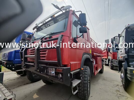 SINOTRUK HOWO 290 HP รถบรรทุกถังน้ำมันพร้อมความจุ 10 CBM และแชสซีสำหรับงานหนัก