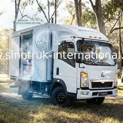 สีขาว SINOTRUK HOWO 10 ตันรถบรรทุกห้องเย็น 140HP LHD