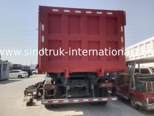 Sinotruk NX Tipper Dump Truck พร้อมเครื่องยนต์ 371HP ความจุ 40-50T และ 8 × 4 Drive สําหรับการขนส่งภาระหนัก สีแดง
