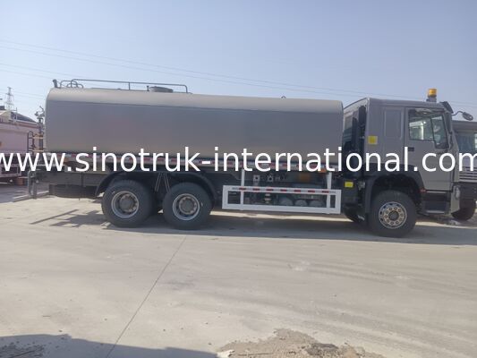 รถบรรทุกถังเก็บน้ำ Sinotruk Howo Sprinkler 10-25CBM 6 X 4 Euro 2 371HP สีขาว