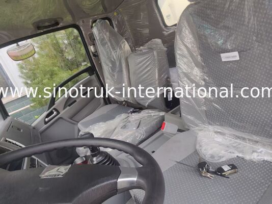 SINOTRUK HOWO 4×2 10m³ Oil Tanker Truck