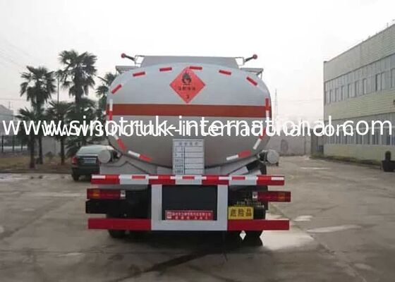 SINOTRUK HOWO 16-20CBM รถบรรทุกน้ํามัน 6X4 LHD 290HP รถบรรทุกน้ํามัน Euro2