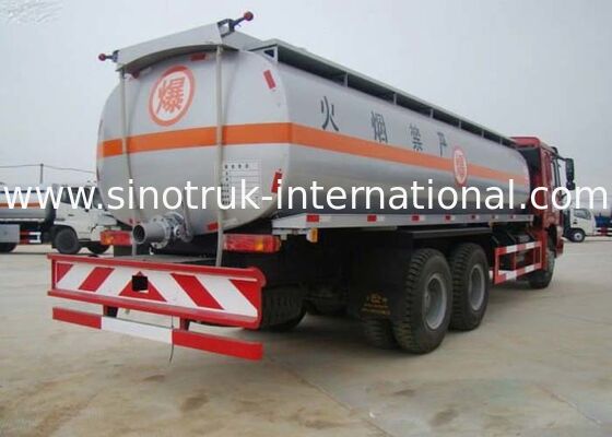 SINOTRUK HOWO 16-20CBM รถบรรทุกน้ํามัน 6X4 LHD 290HP รถบรรทุกน้ํามัน Euro2