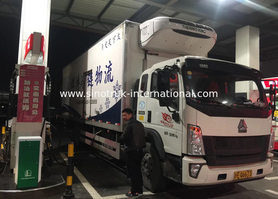 โครงสร้างแซนวิช 4 × 2 รถบรรทุกตู้เย็นประสิทธิภาพความร้อนฉนวนกันความร้อนที่ดี