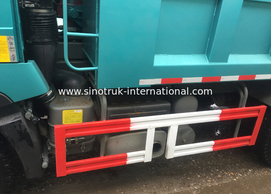 รถบรรทุกขยะมูลฝอยหนัก SINOTRUK HOWO A7 ที่มีอายุการใช้งานยาวนาน 5800 * 2300 * 1500 มม