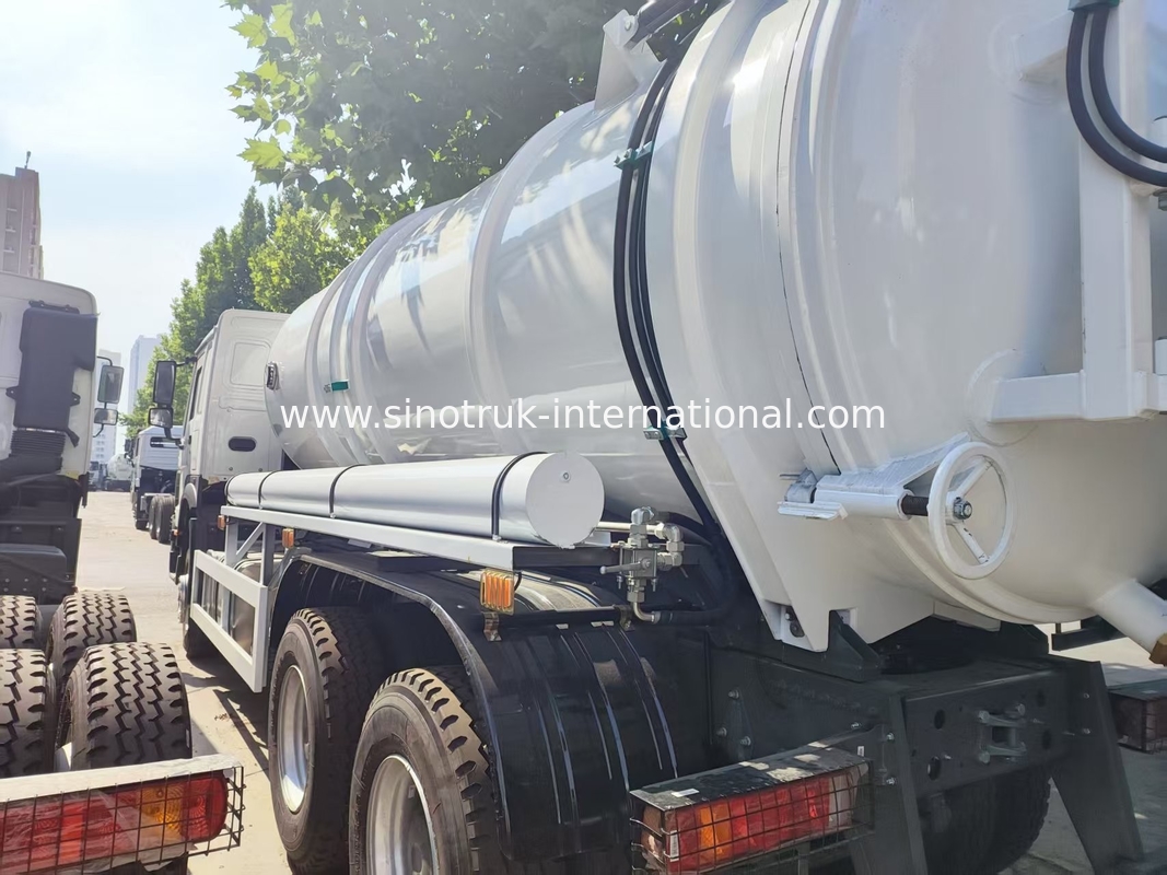 รถบรรทุกทำความสะอาดสิ่งปฏิกูล HOWO 6*4 16CBM 380HP ประสิทธิภาพสูง ตอบโจทย์โซลูชันการทำความสะอาดอเนกประสงค์