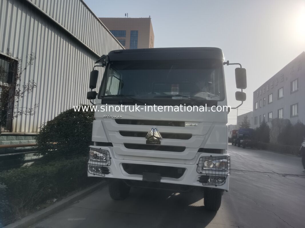 รถดั้มพ์ Sinotruk HOWO พร้อมเครื่องยนต์ 400 แรงม้า แบบพวงมาลัยซ้าย (LHD) ขับเคลื่อน 8x4 และความสามารถในการบรรทุก 31 ตัน