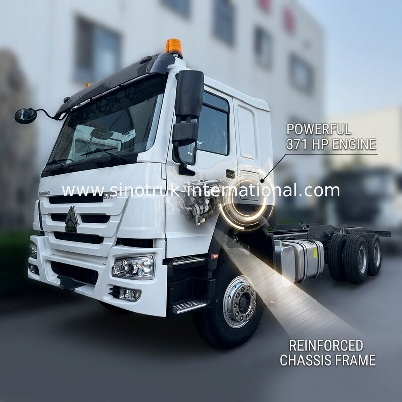 SINOTRUK HOWO รถบรรทุก ชาซี SINOTRUK Engine371HP 6 × 4 RHD พร้อมไฟเตือน ใช้ในรถบรรทุกขนของ