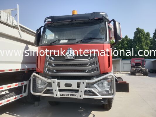 Sinotruk NX Tipper Dump Truck พร้อมเครื่องยนต์ 371HP ความจุ 40-50T และ 8 × 4 Drive สําหรับการขนส่งภาระหนัก สีแดง