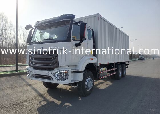 รถบรรทุกงานหนัก 6x4 ขับเคลื่อนด้วยกระปุกเกียร์ Sinotruk ให้การรองรับน้ำหนักที่เหนือกว่าและความน่าเชื่อถือในการปฏิบัติงาน